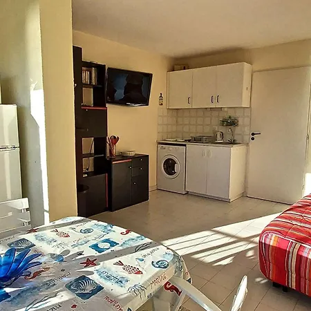 Avec Piscine, Parking, Climatisation, Proche - Fr-1-723-30 * Agde